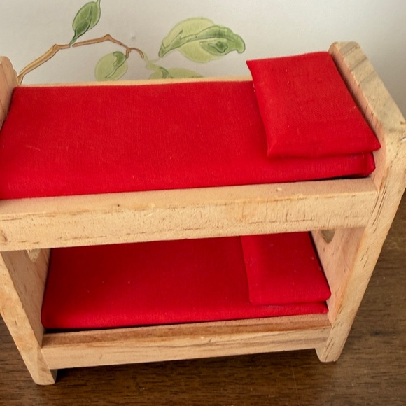 KidKraft Wooden Dollhouse Furniture Lot of 13 - Picture 6 of 11